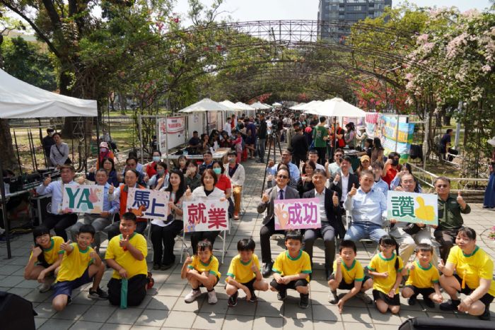 屏東縣徵才吸引千人參與，台積電優良營建供應商釋出職缺